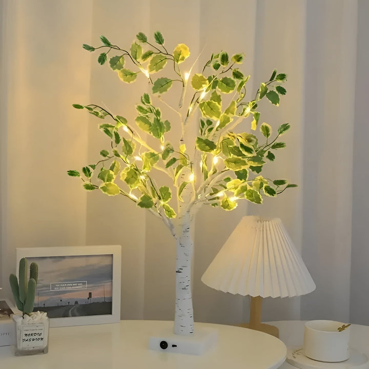 Magisk BrightTree Bordlampe – Elegant Trædesign med Varm LED Lys
