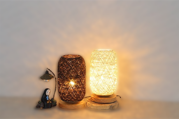 Bordlampe lavet af rattantræ