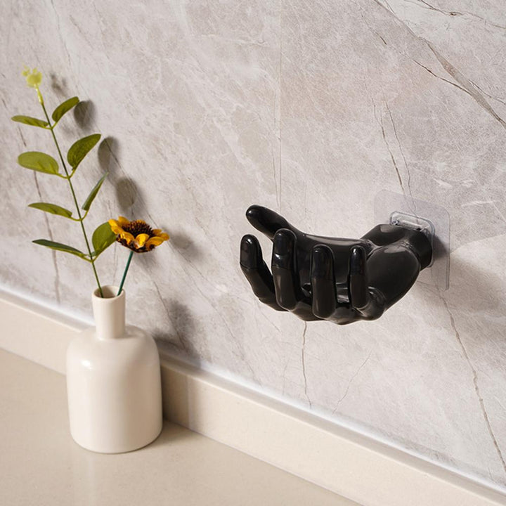 Har designet vægkrog i resin