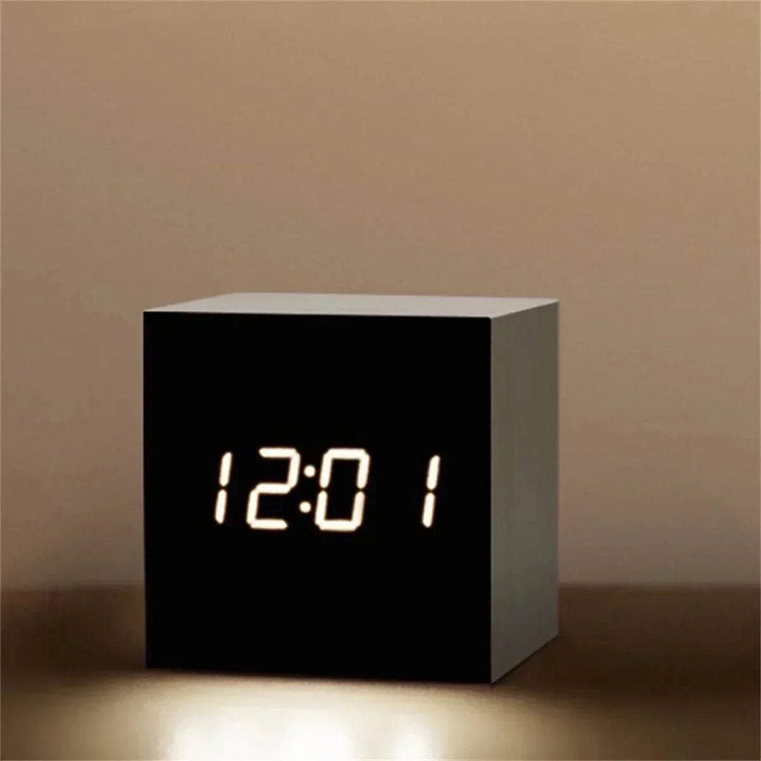 Digital LED Ur i Retro Stil