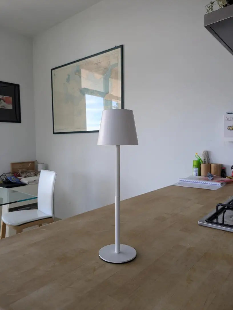LED Bordlampe – Trådløs, Berøringskontrol &amp; Dæmpbart Lys