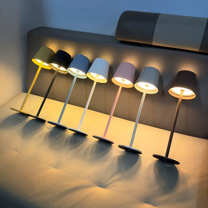 LED Bordlampe – Trådløs, Berøringskontrol &amp; Dæmpbart Lys