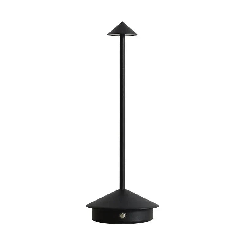 Elegant genopladelig metal bordlampe