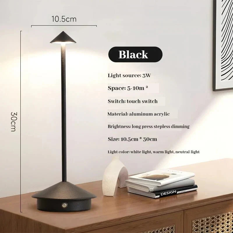 Elegant genopladelig metal bordlampe