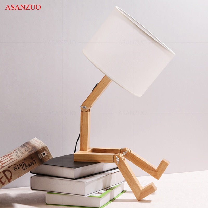 Træ Dreng Form LED Skrivebordslampe Skrivebords Ornament
