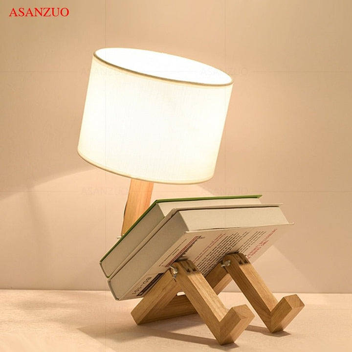 Træ Dreng Form LED Skrivebordslampe Skrivebords Ornament